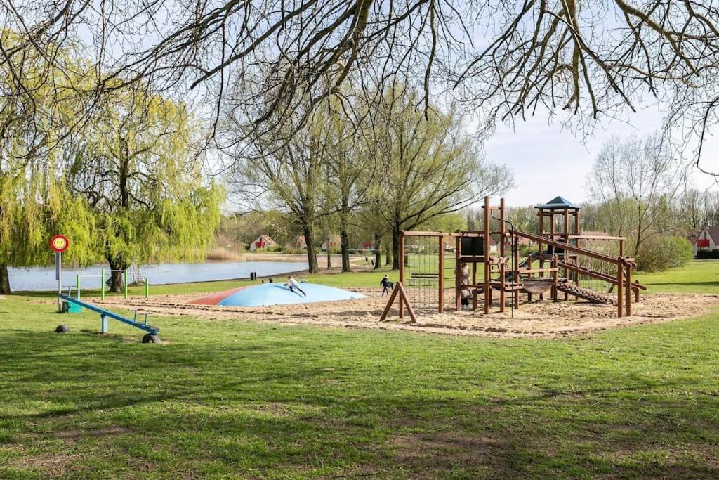 Gezellige Vakantiewoning Aan Het Water In Ewijk - Recreational Only No Workers Eksteriør bilde
