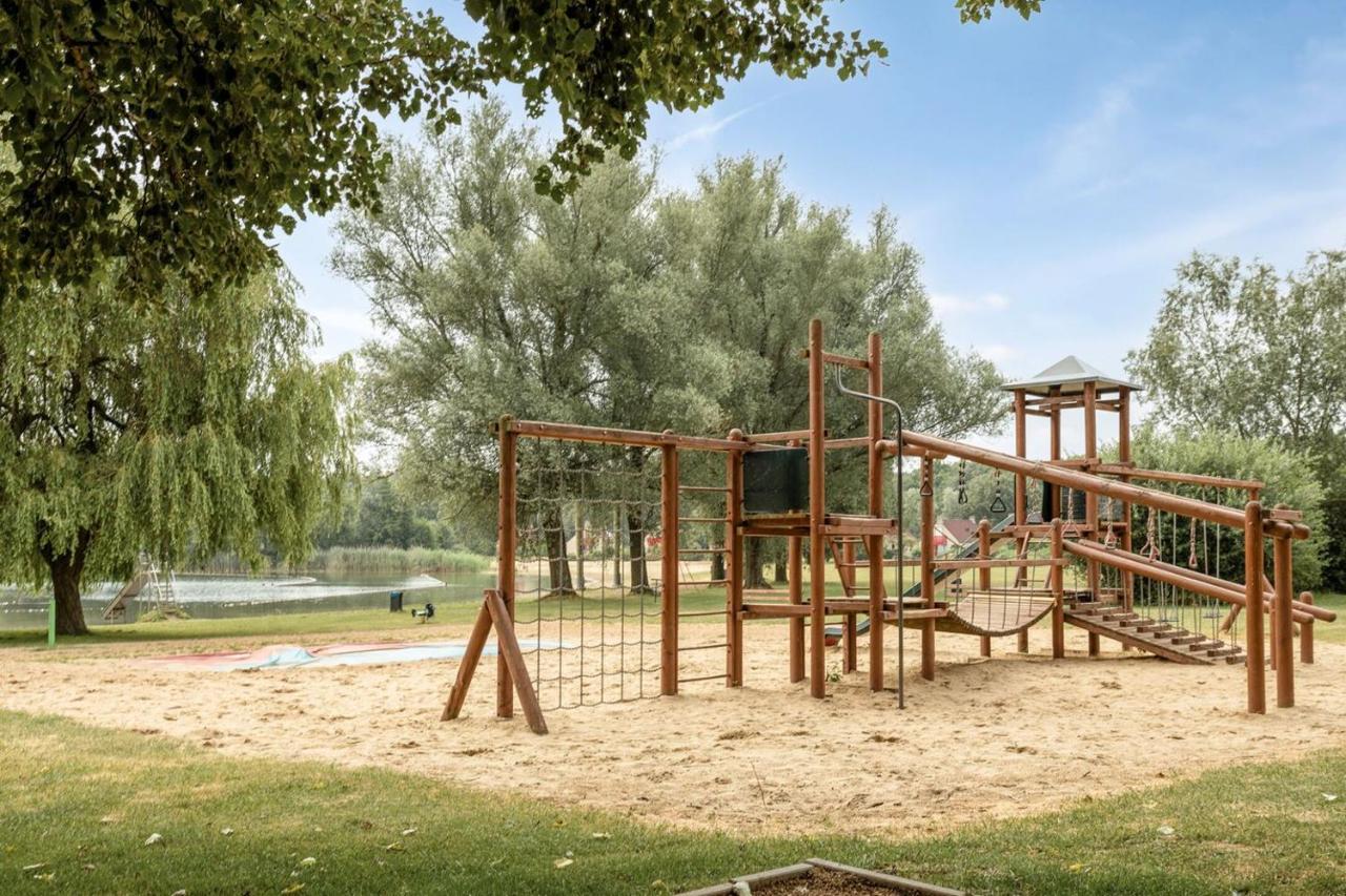 Gezellige Vakantiewoning Aan Het Water In Ewijk - Recreational Only No Workers Eksteriør bilde