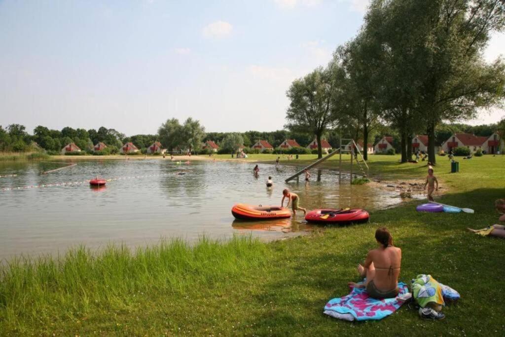 Gezellige Vakantiewoning Aan Het Water In Ewijk - Recreational Only No Workers Eksteriør bilde