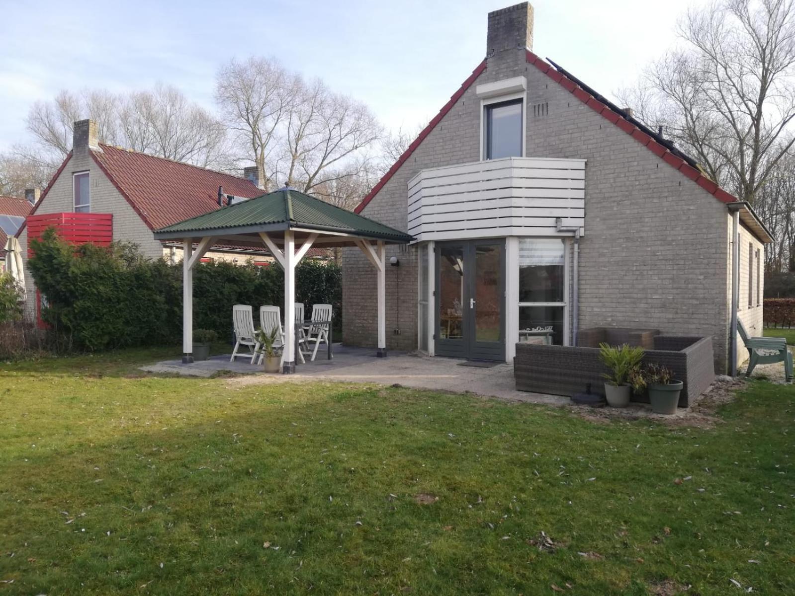 Gezellige Vakantiewoning Aan Het Water In Ewijk - Recreational Only No Workers Eksteriør bilde